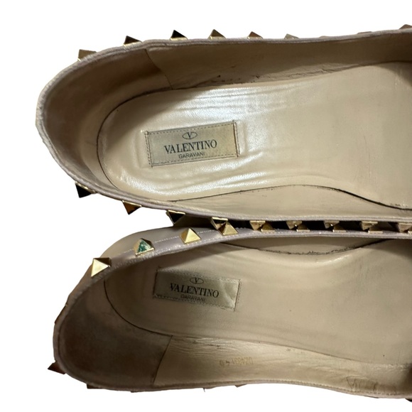 Valentino Light Tan Rockstud Flats - Picture 2 of 6